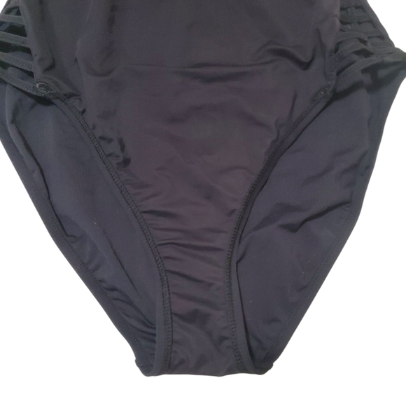 La Blanca Black One Piece Swimsuit Cutout Black 10 Bathing Suit Sexy - Picture 14 of 16